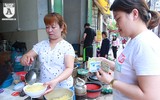 Xem người Hà Nội làm bánh trôi, bánh chay trong Tết Hàn thực
